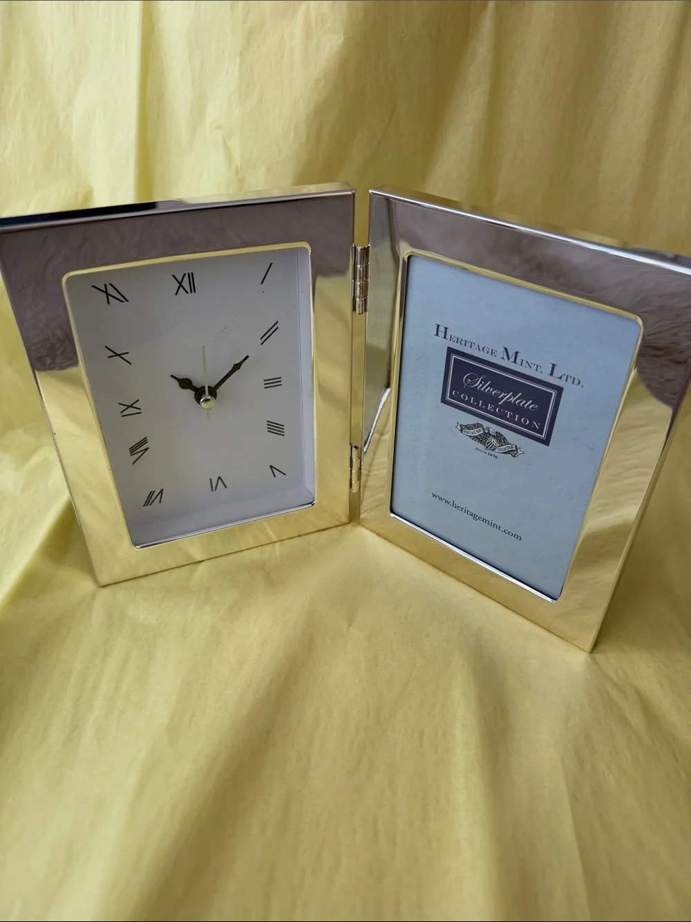 Heritage Mint Silverplate Double Frame Wall Clock - Silver